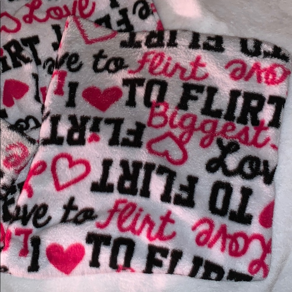 Fuzzy 3x PJS - Picture 5 of 6